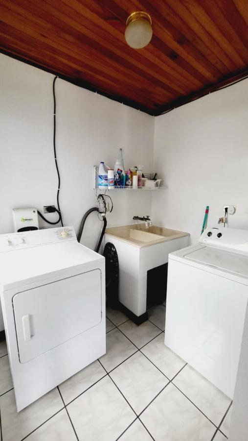 Apartment Don Carlos Place Upper Unit *