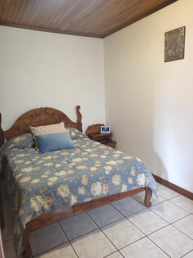 Don Carlos Place Upper Unit Apartment Alajuela